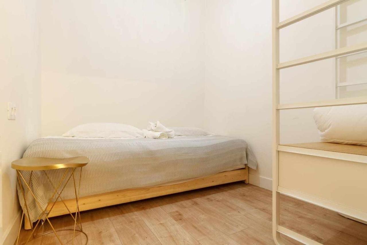 Vivienda Turistica Estilosa En La Zona Vieja Bilbao Exterior photo